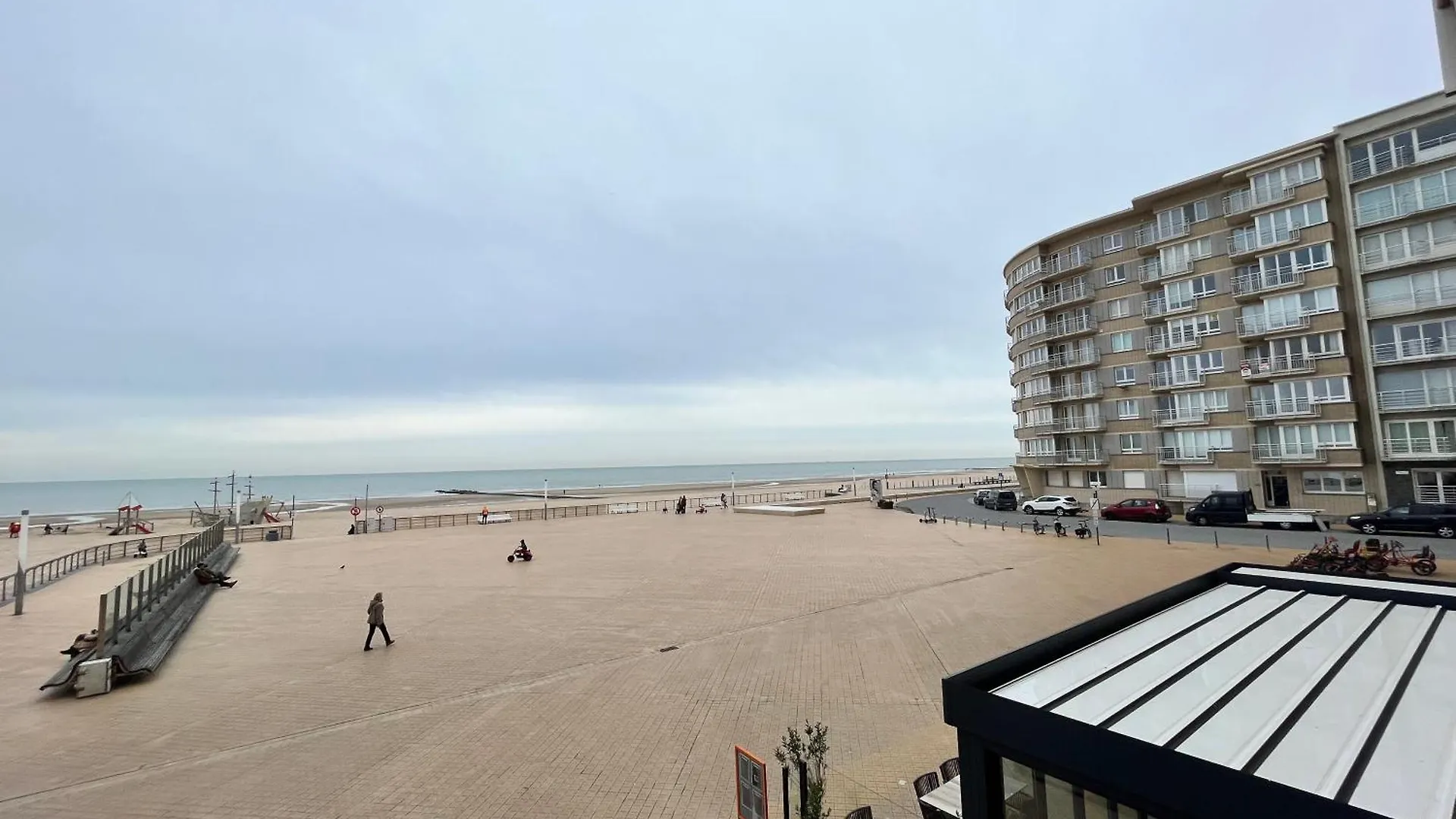 Luxurious 2-Bedroom Apartment With Sauna Front Sea View T95 Ostend